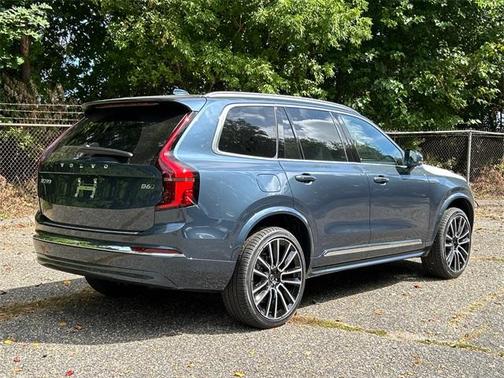 2026 Volvo XC90 B6 Plus 6-Seater