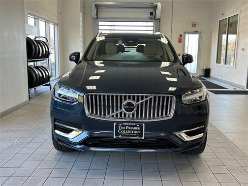 2024 Volvo XC90 Recharge Plug-In Hybrid T8 Ultimate Bright Theme 7-Seater