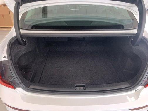 2024 Volvo S60 B5 Core Dark Theme