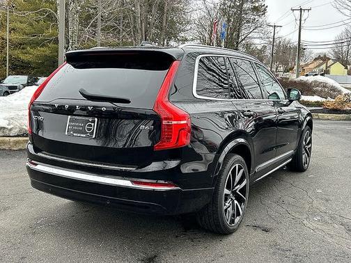 2023 Volvo XC90 Plus