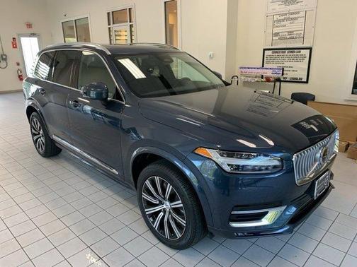 2024 Volvo XC90 B5 Core Bright Theme