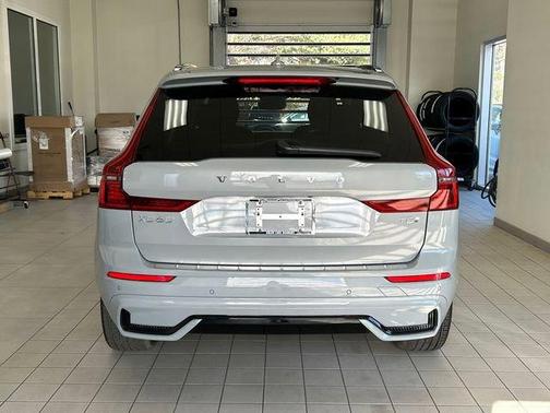 2026 Volvo XC60 Plug-In Hybrid T8 Plus