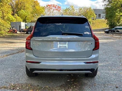 2026 Volvo XC90 B6 Ultra Dark Theme 6-Seater