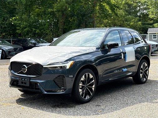 2026 Volvo XC60 B5 Plus