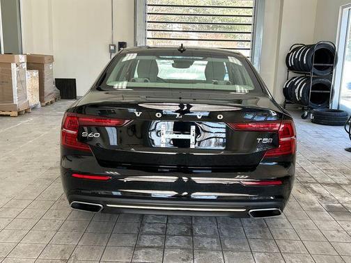 2021 Volvo S60 T5