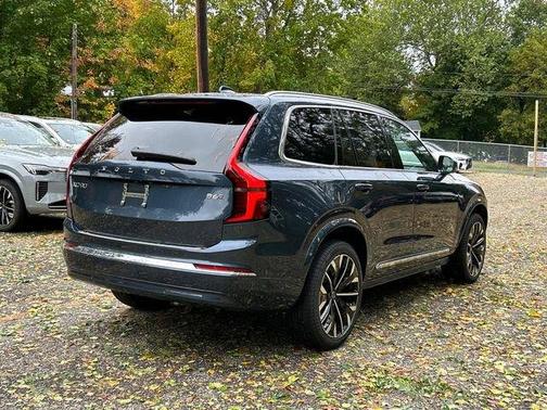 2026 Volvo XC90 B6 Plus 7-Seater