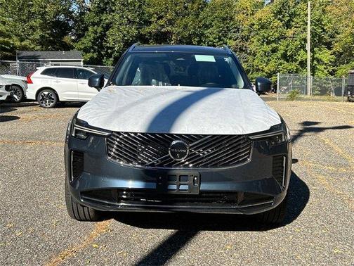 2026 Volvo XC90 B5 Plus 7-Seater