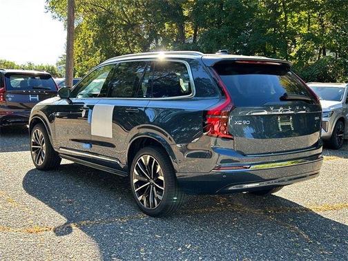 2026 Volvo XC90 B5 Plus 7-Seater