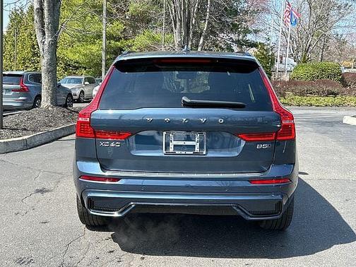 Denim Blue 2023 Volvo XC60 Plus