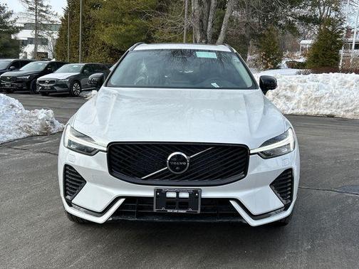 2026 Volvo XC60 B5 Plus