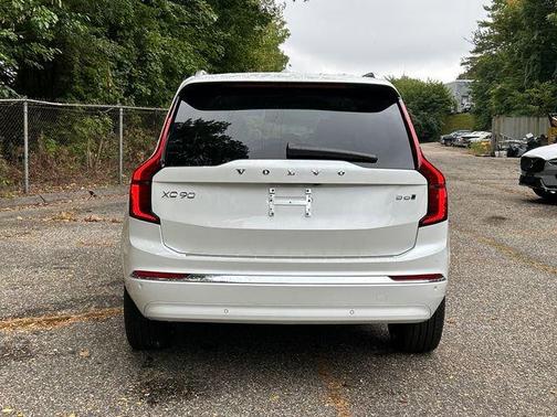 2026 Volvo XC90 B6 Plus 7-Seater