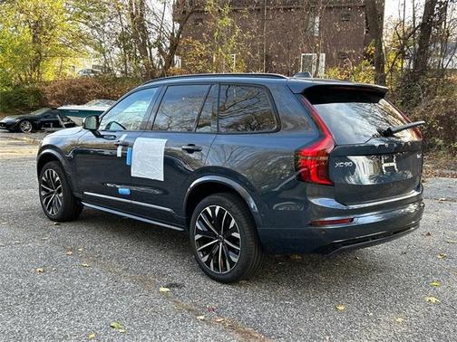 2026 Volvo XC90 B6 Ultra Dark Theme 7-Seater