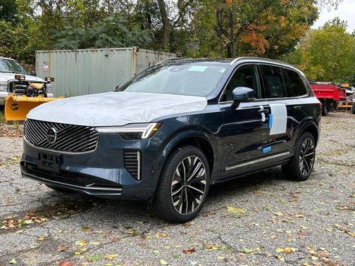 2026 Volvo XC90 B6 Plus 7-Seater