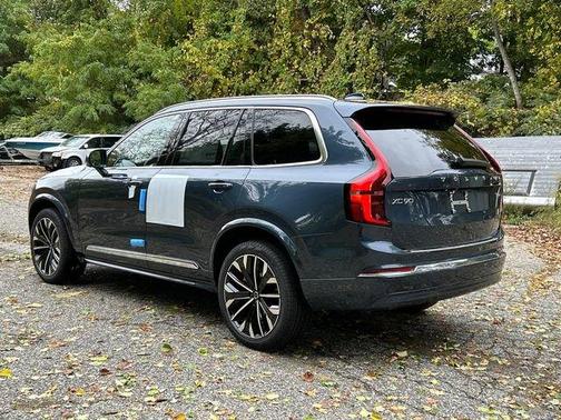 2026 Volvo XC90 B6 Plus 7-Seater
