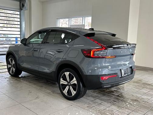 2023 Volvo C40 Recharge Pure Electric Core