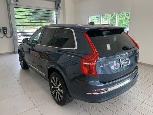 2024 Volvo XC90 B6 Plus Bright Theme 7-Seater
