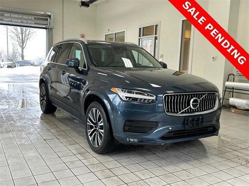 2020 Volvo XC90 T5 Momentum 7 Passenger
