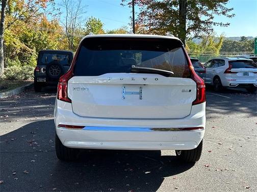 2026 Volvo XC90 B6 Plus 7-Seater