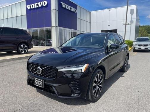 2023 Volvo XC60 B5 Plus Dark Theme