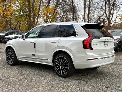 2026 Volvo XC90 B6 Plus 7-Seater