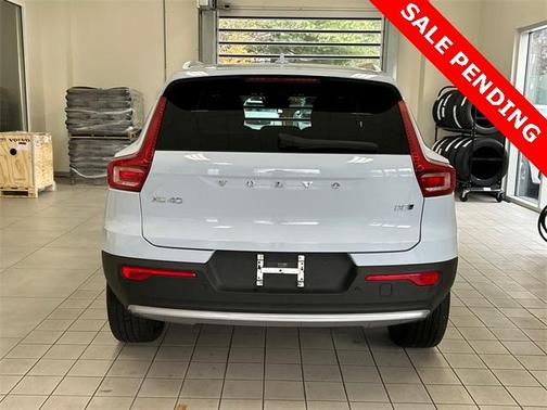 2024 Volvo XC40 B5 Plus Bright Theme