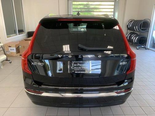 2024 Volvo XC90 B5 Core Bright Theme