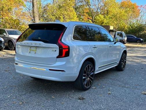 2026 Volvo XC90 B6 Plus 6-Seater