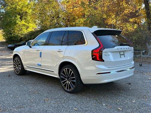 2026 Volvo XC90 B6 Plus 6-Seater