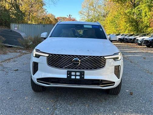 2026 Volvo XC90 B6 Plus 6-Seater