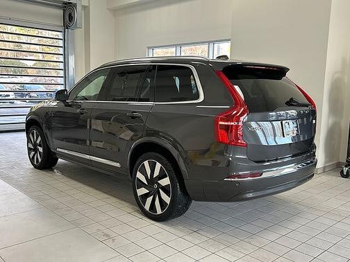 2024 Volvo XC90 Plus