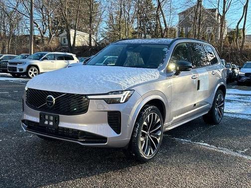 2026 Volvo XC90 B6 Ultra Dark Theme 7-Seater