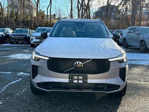 2026 Volvo XC90 B6 Ultra Dark Theme 7-Seater