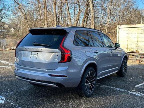 2026 Volvo XC90 B6 Ultra Dark Theme 7-Seater