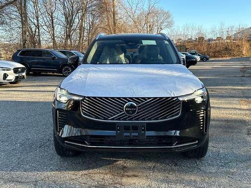 2026 Volvo XC90 B6 Plus 6-Seater