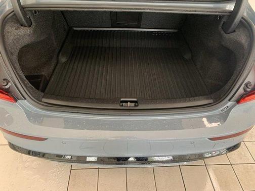 2024 Volvo S60 B5 Plus Dark Theme