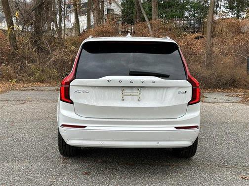 2026 Volvo XC90 B6 Plus 6-Seater
