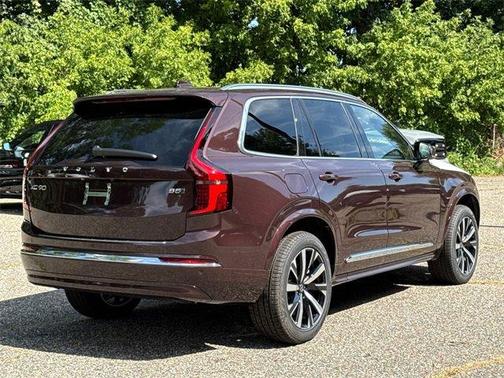 2026 Volvo XC90 B5 Core