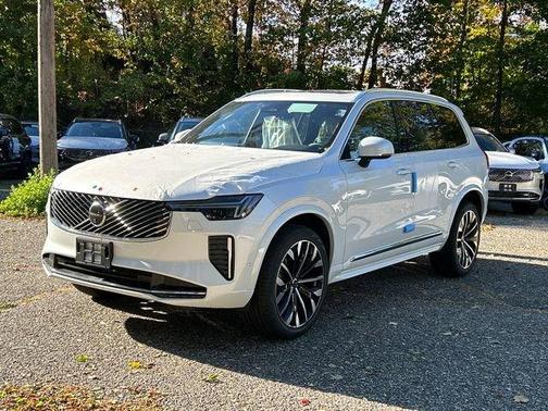 2026 Volvo XC90 B6 Plus 7-Seater