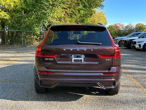 2026 Volvo XC60 B5 Ultra