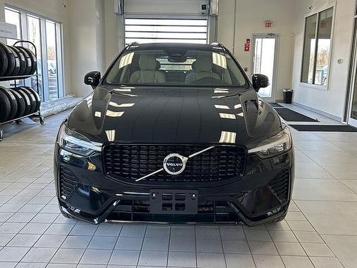 2023 Volvo XC60 Plus