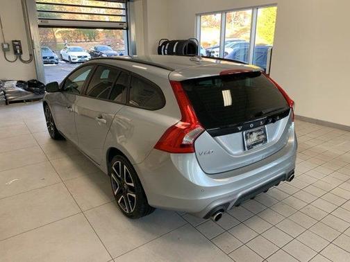 2018 Volvo V60 T5 Dynamic