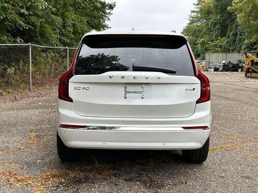 2026 Volvo XC90 B6 Ultra 7-Seater