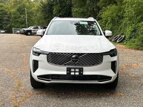 2026 Volvo XC90 B6 Ultra 7-Seater