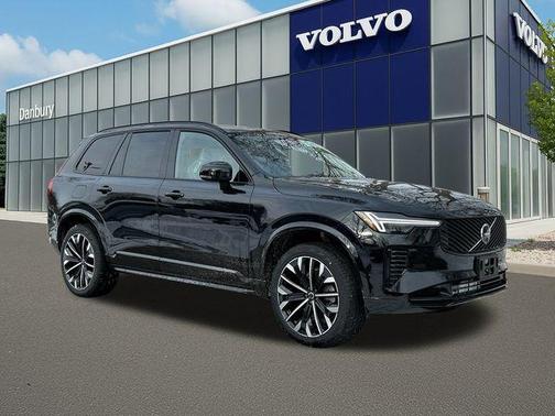 2026 Volvo XC90 B6 Ultra Dark Theme 7-Seater
