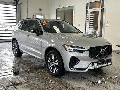 2024 Volvo XC60 B5 Core