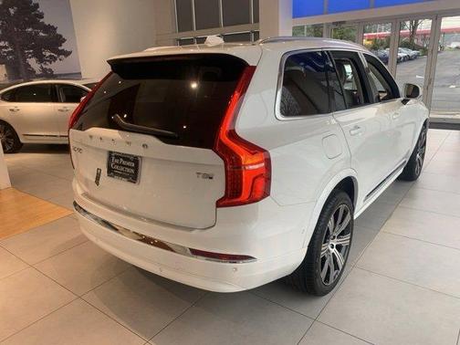 2025 Volvo XC90 Plug-In Hybrid T8 Ultra 7-Seater