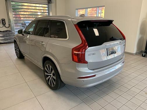 2023 Volvo XC90 Core