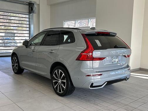 2025 Volvo XC60 Plus