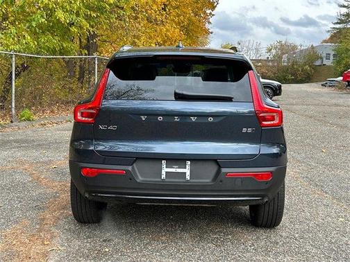 2026 Volvo XC40 B5 Ultra