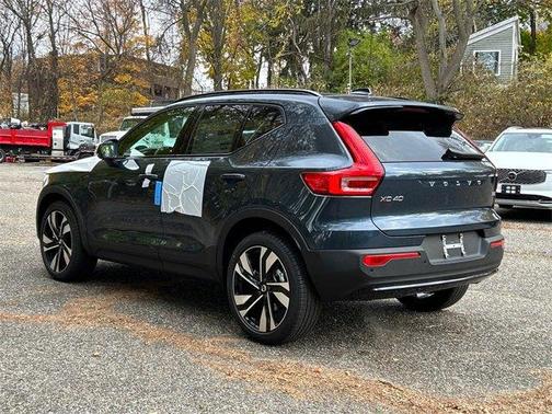 2026 Volvo XC40 B5 Ultra